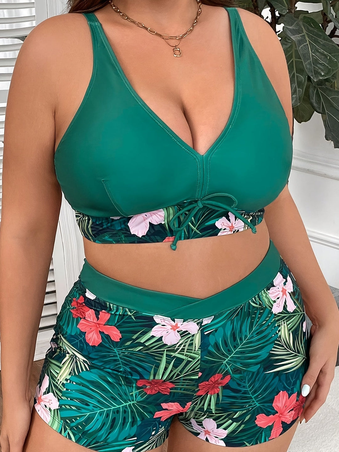 Hailey | Schmeichelhaftes Tropical Print Bikini Set